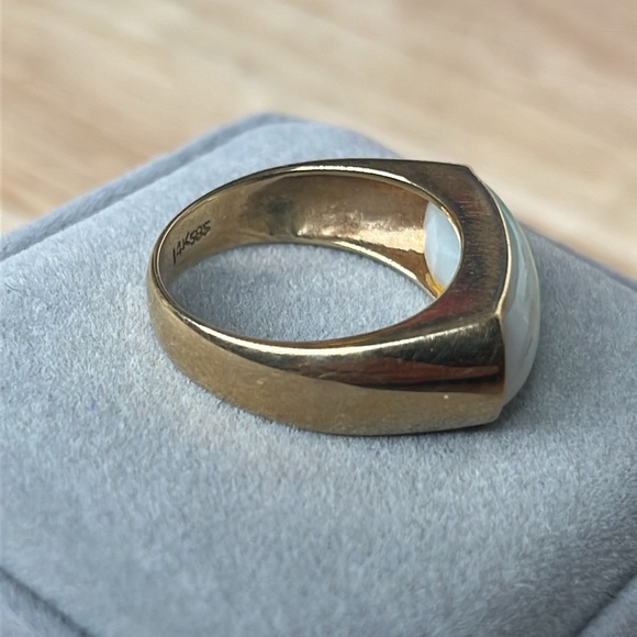 Estate VINTAGE 14K GOLD JADE SADDLE RING - Picture 12 of 16